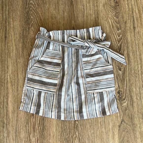 Shein size M skirt worn once - Picture 3 of 5